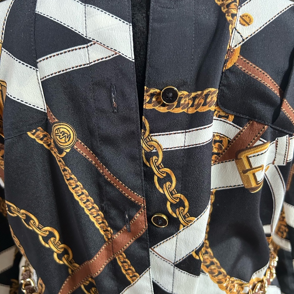 Chic Chain Print Dress - Picture 3 of 10